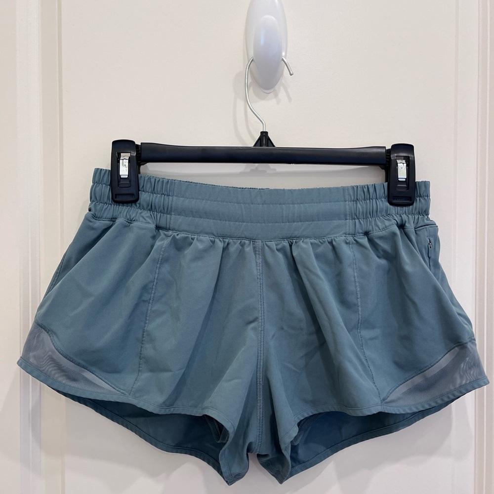 Lululemon Hotty Hot shorts size 6
